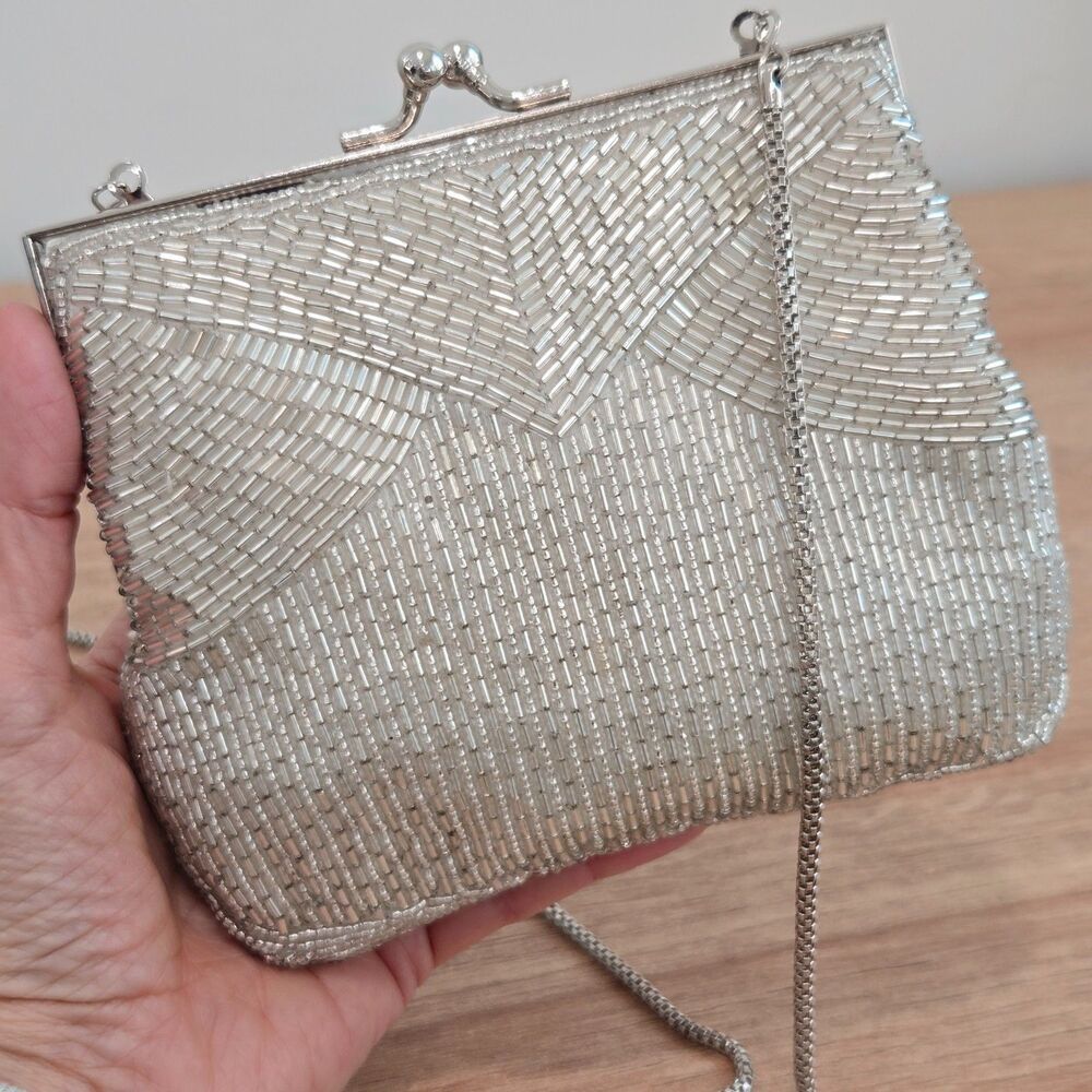 Vintage MAGID Beaded Evening Purse Clutch Silver Kiss Lock Chain Handmade Macau - Picture 2 of 9